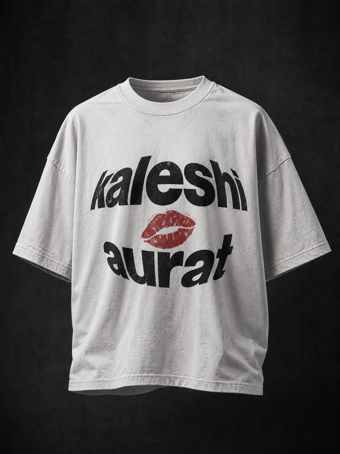 Kaleshi Aurat Vintage Lip Tee